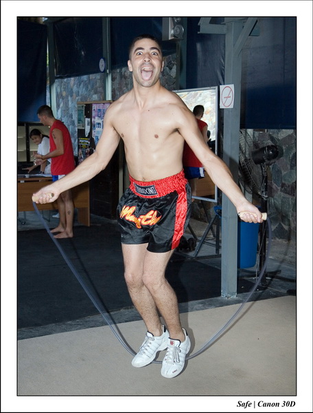 2006 - 08 - Pattaya - Boxe Tony - Laurent 01